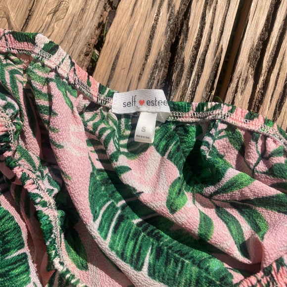 Off the shoulder Floral Top - Picture 2 of 2